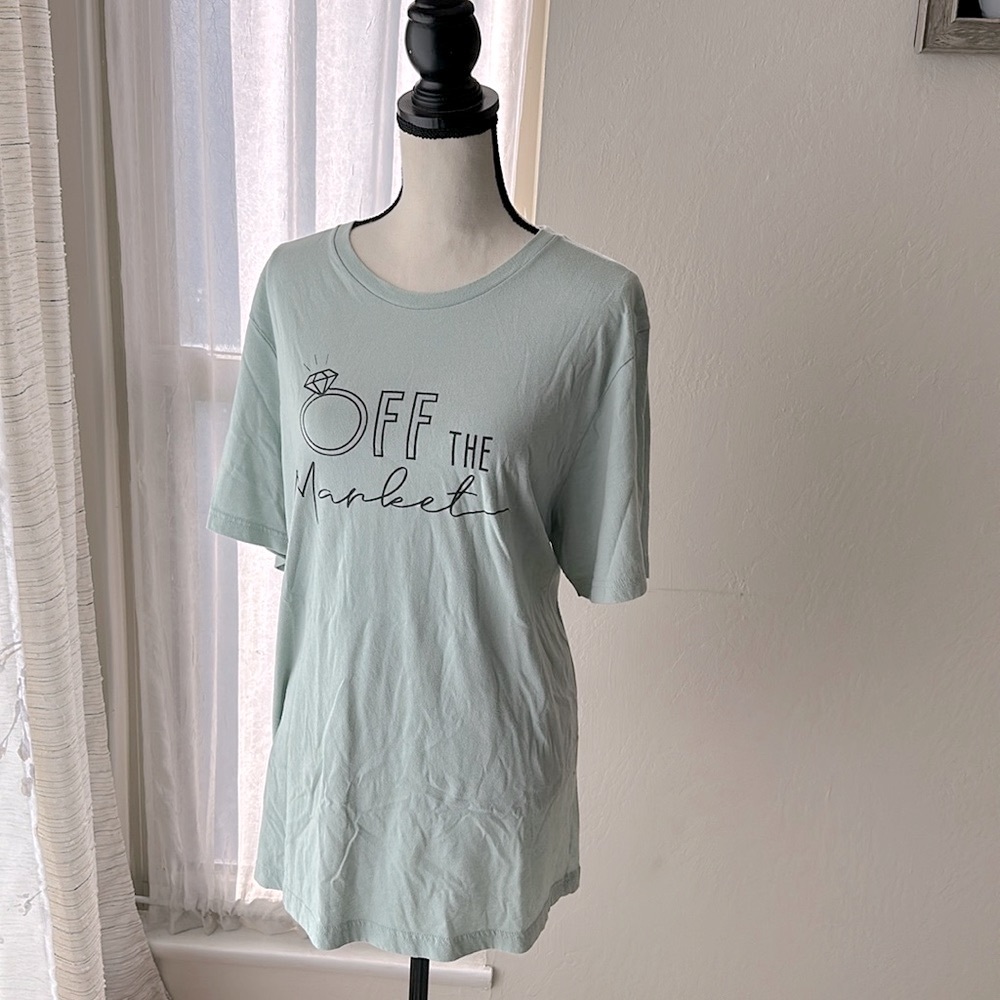 Women’s Off The Market Graphic T Mint Green size 2XL